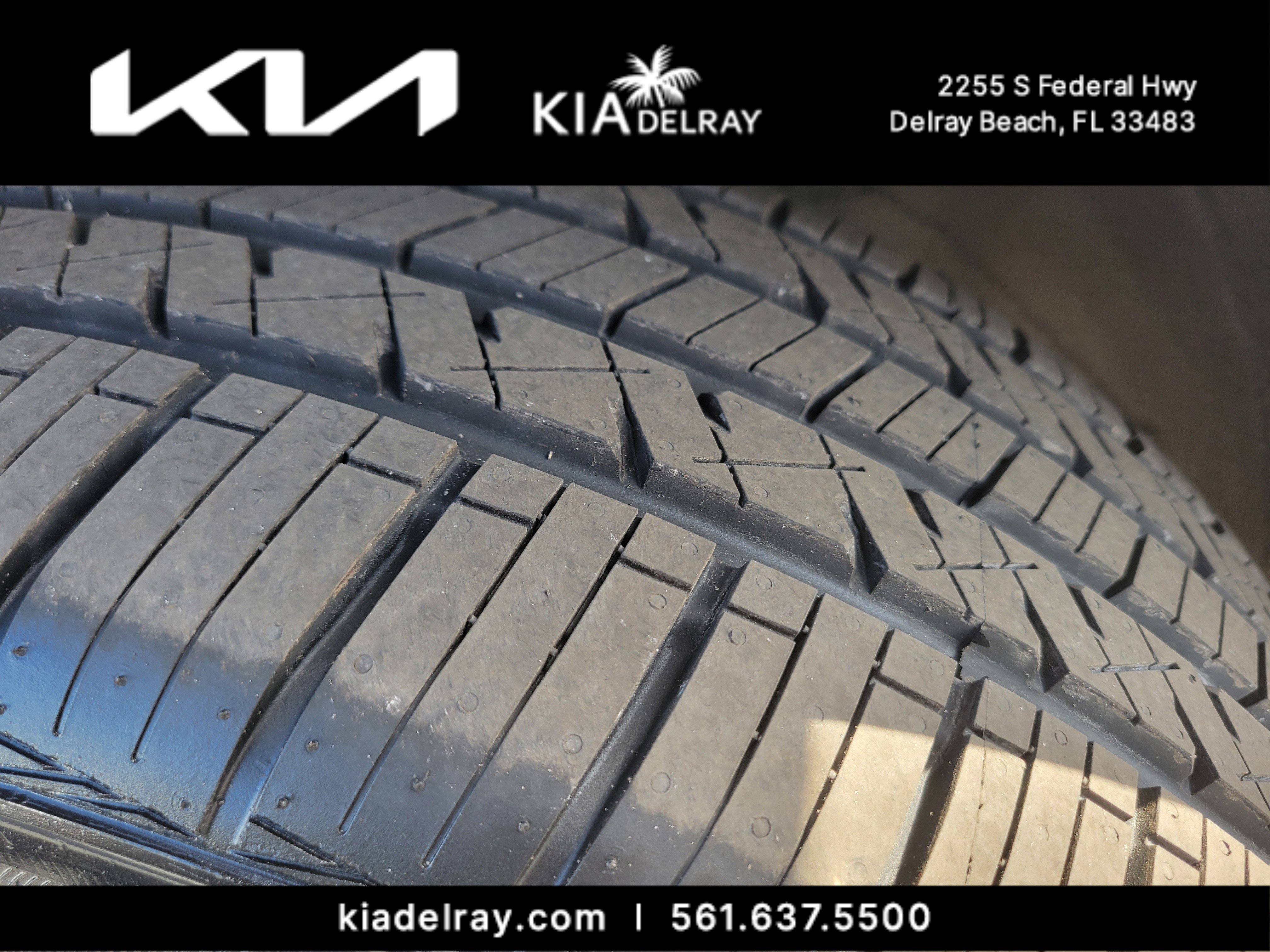 Used 2018 Toyota RAV4 SE w/ Power Extra Value Package image 34