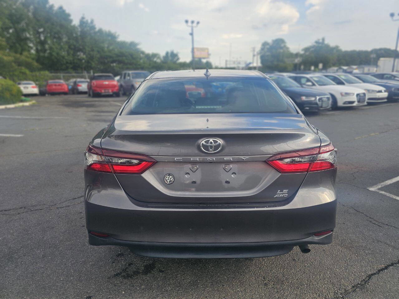 Used 2023 Toyota Camry LE image 6