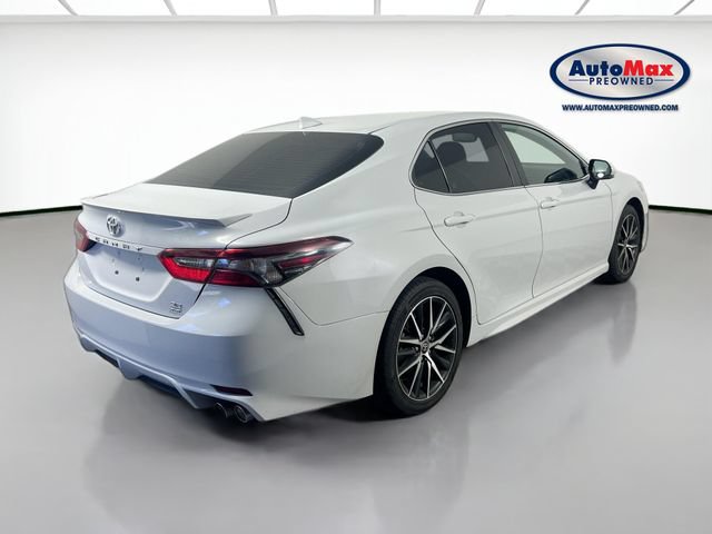 Used 2023 Toyota Camry SE w/ Convenience Package AWD/4WD image 2