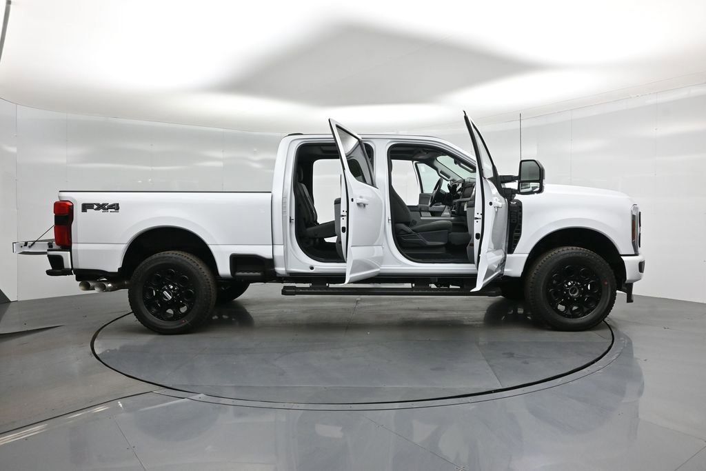 New 2026 Ford F250 XLT w/ XLT Premium Package image 4