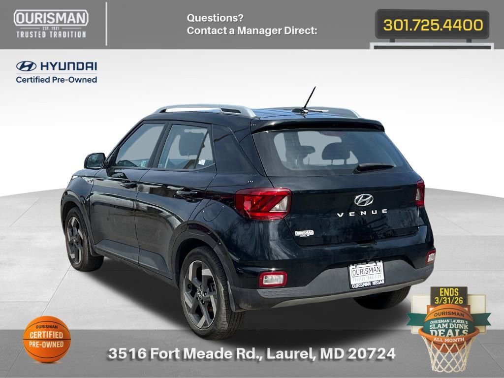 Certified 2025 Hyundai Venue SEL image 3