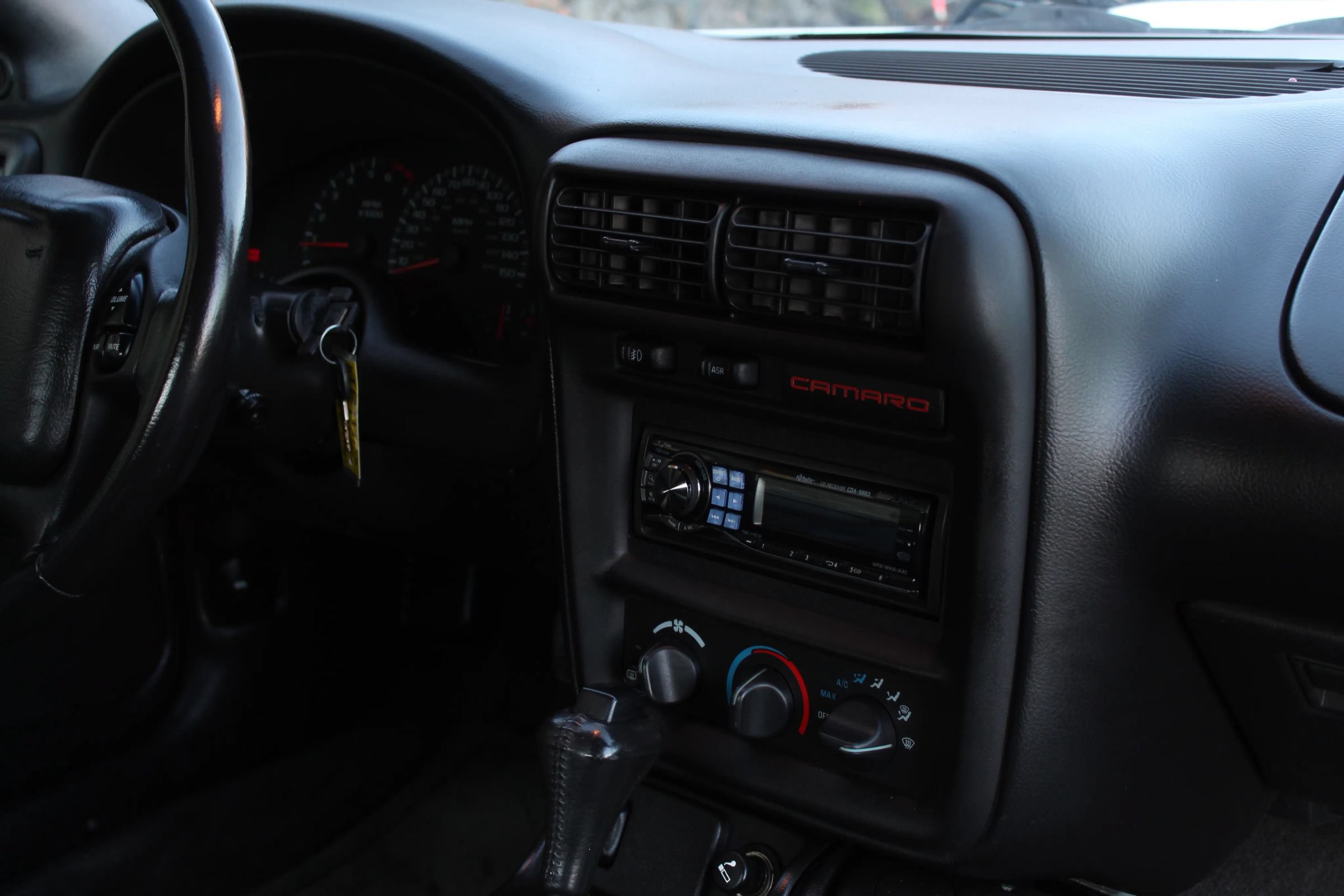 Used 2000 Chevrolet Camaro Z28 RWD image 16