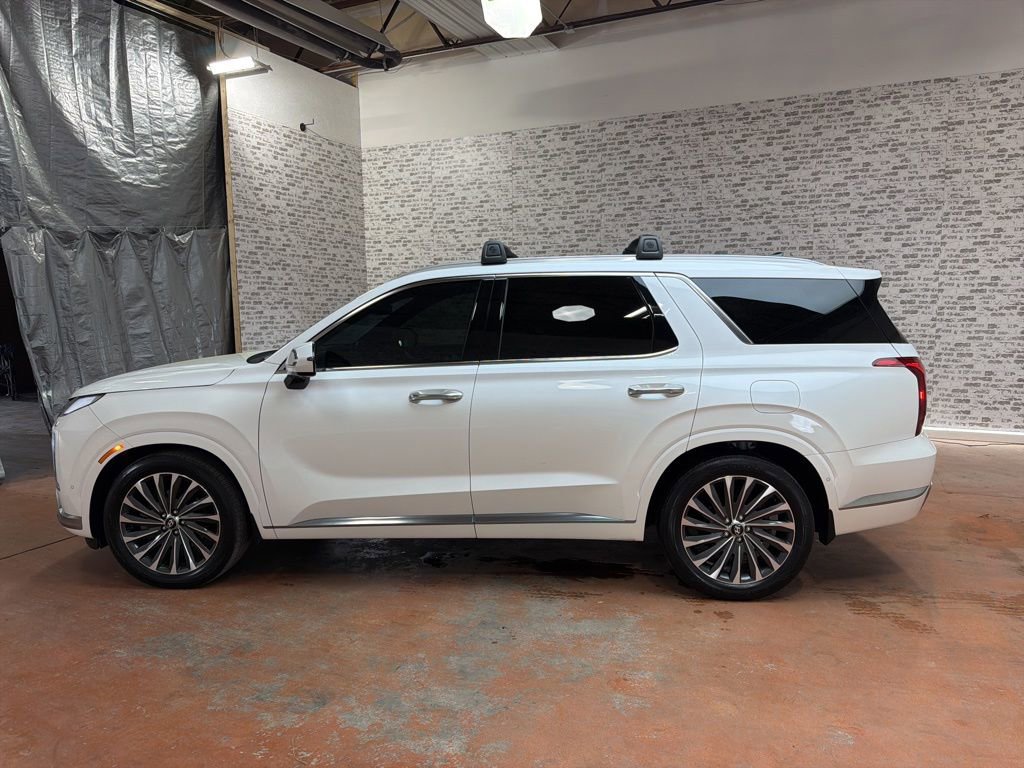 Used 2024 Hyundai Palisade Calligraphy image 4