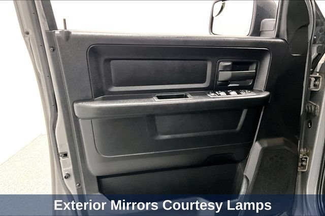 Used 2022 RAM 1500 Express w/ Ceramic Grey Express Package AWD/4WD image 29