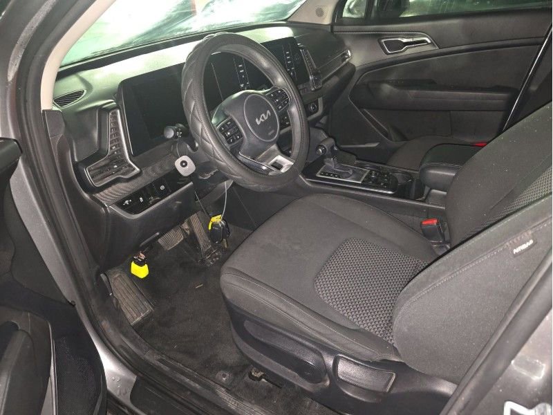 Used 2023 Kia Sportage LX image 23