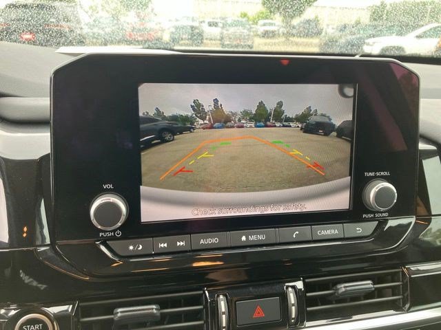 Used 2024 Nissan Pathfinder SV AWD/4WD image 20