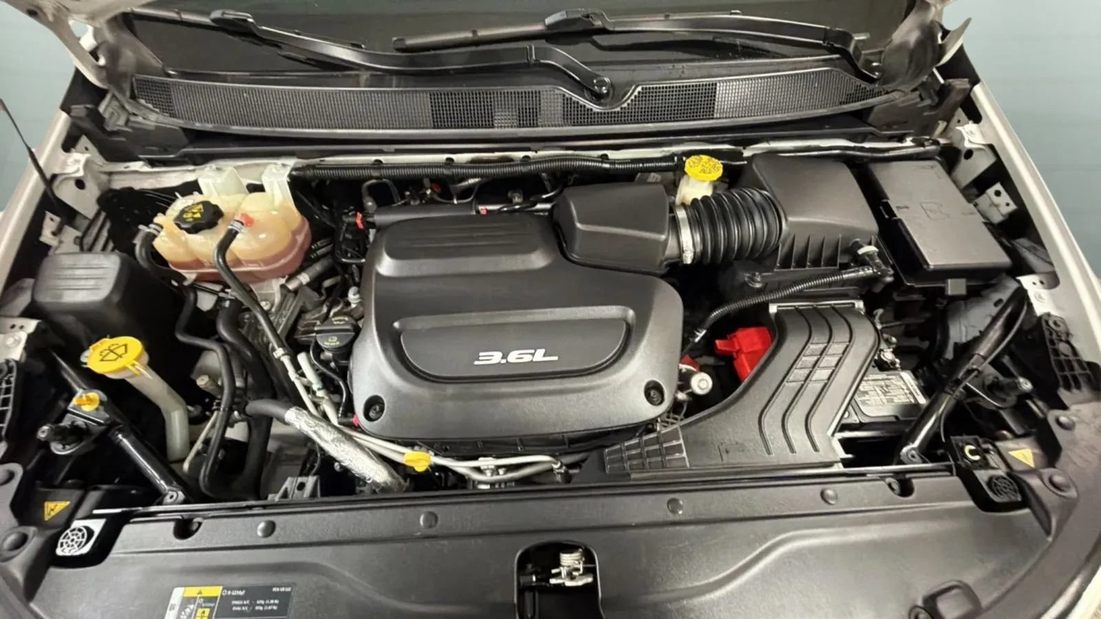 Used 2018 Chrysler Pacifica Limited w/ Advanced Safetytec Group FWD image 22