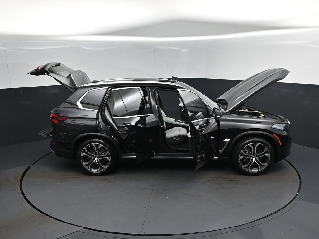 Certified 2024 BMW X5 xDrive50e w/ Premium Package AWD/4WD image 50