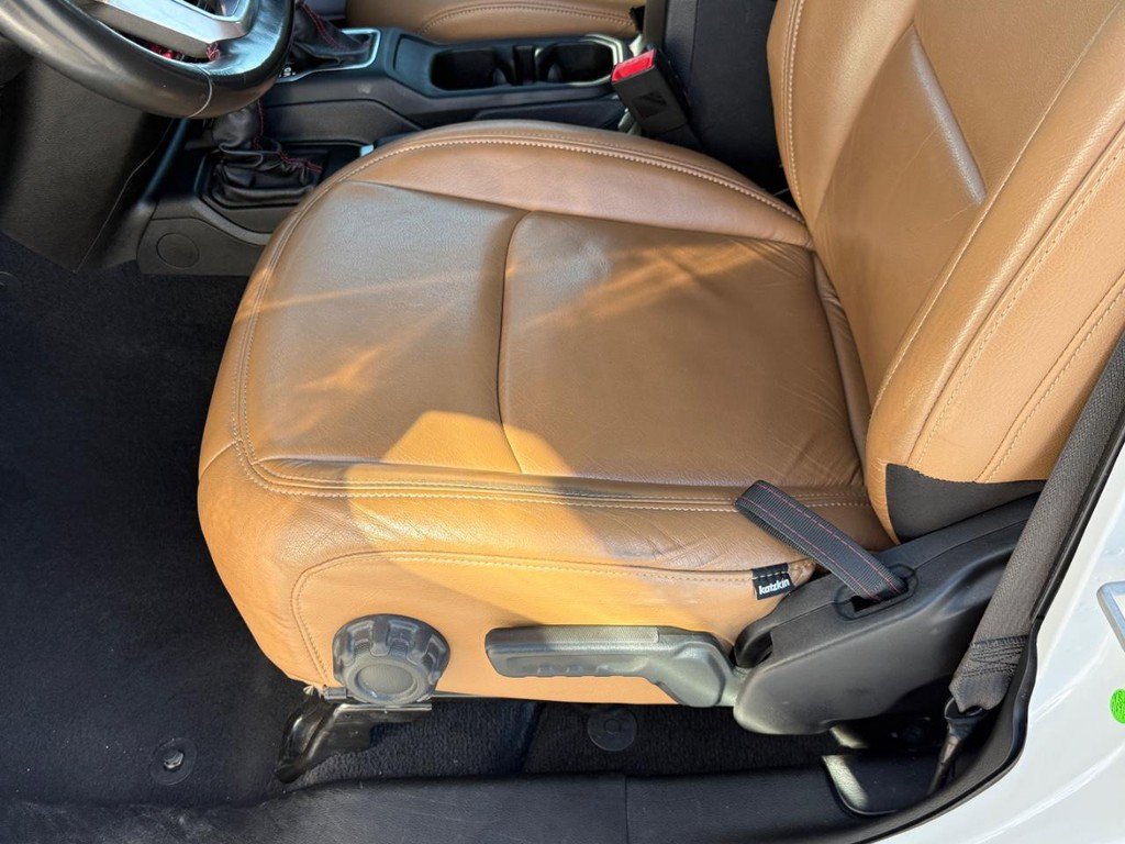 Used 2019 Jeep Wrangler Unlimited Rubicon AWD/4WD image 17