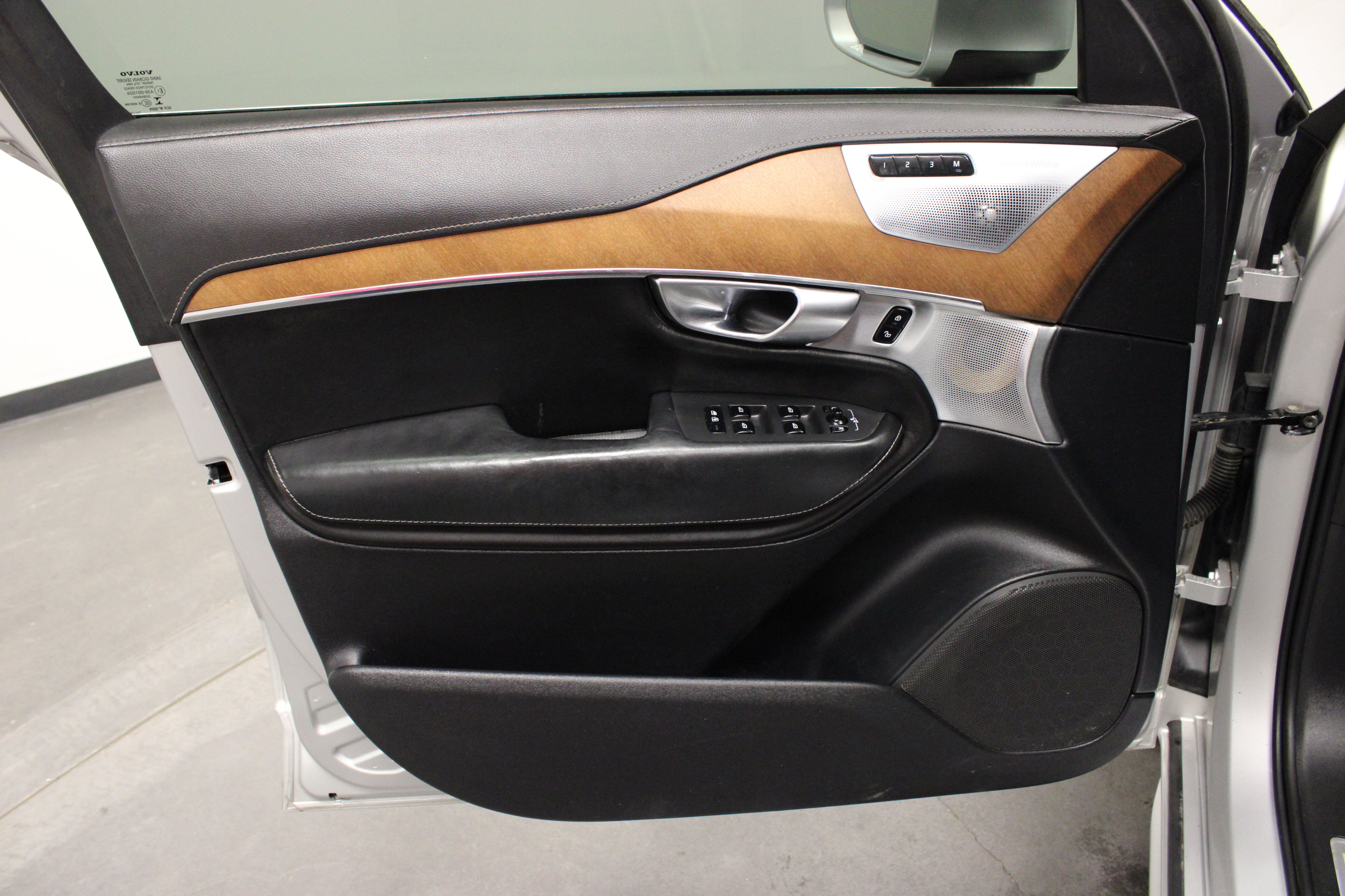 Used 2018 Volvo XC90 T6 Inscription w/ Convenience Package AWD/4WD image 21