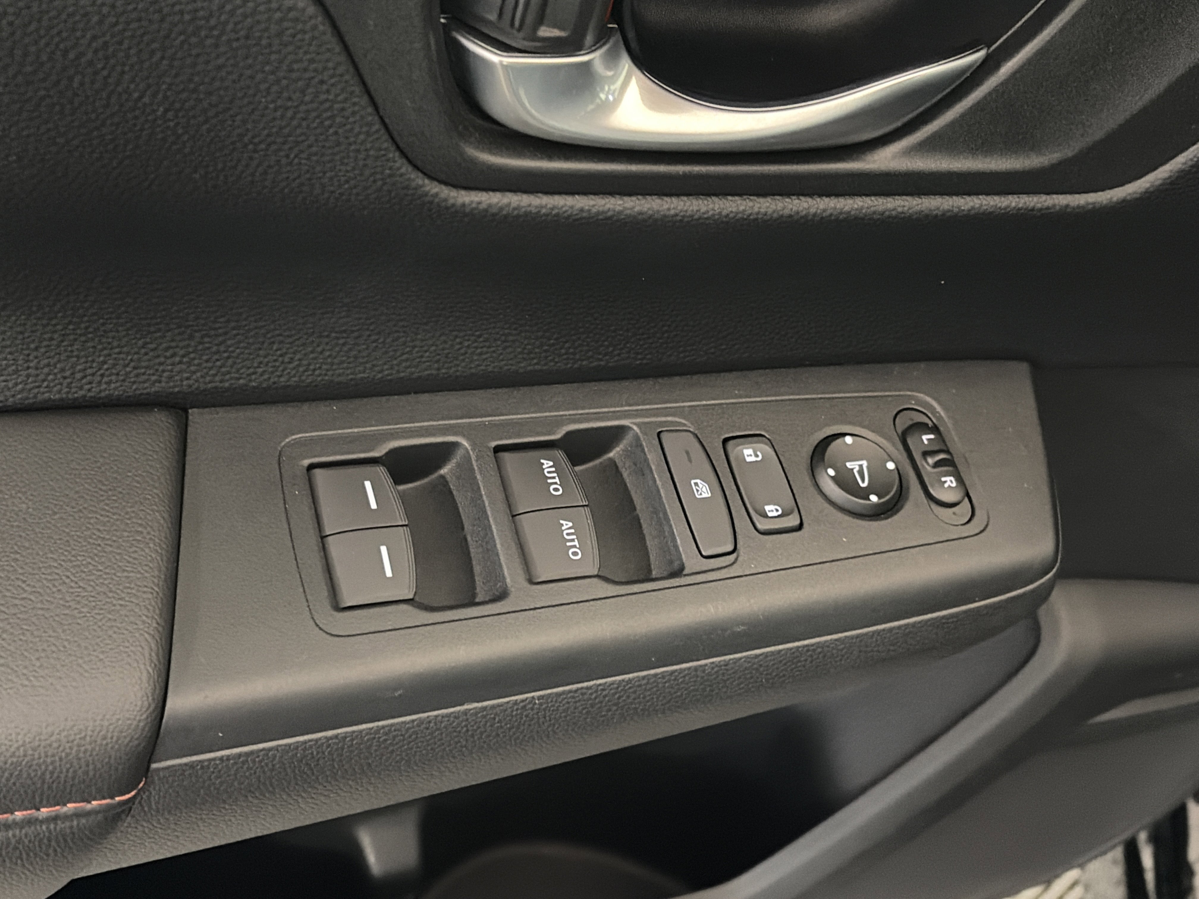 Used 2023 Honda CR-V Sport image 13