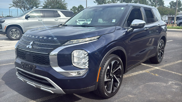 Used 2022 Mitsubishi Outlander SE AWD/4WD image 3