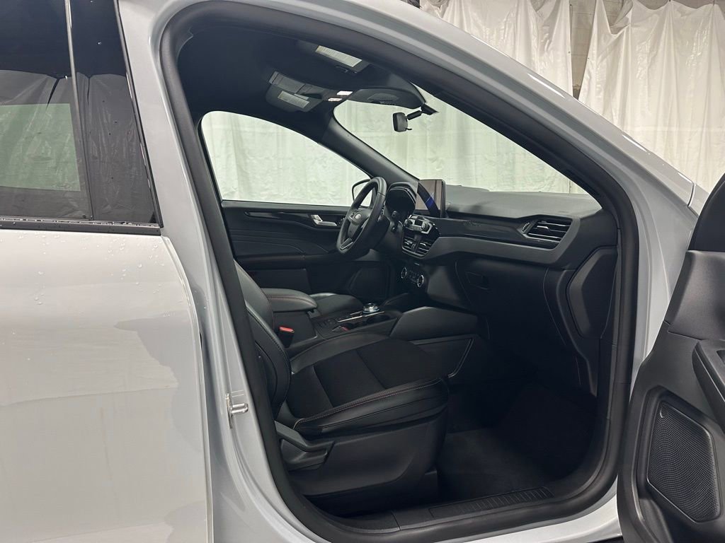 Used 2025 Ford Escape ST-Line AWD/4WD image 54