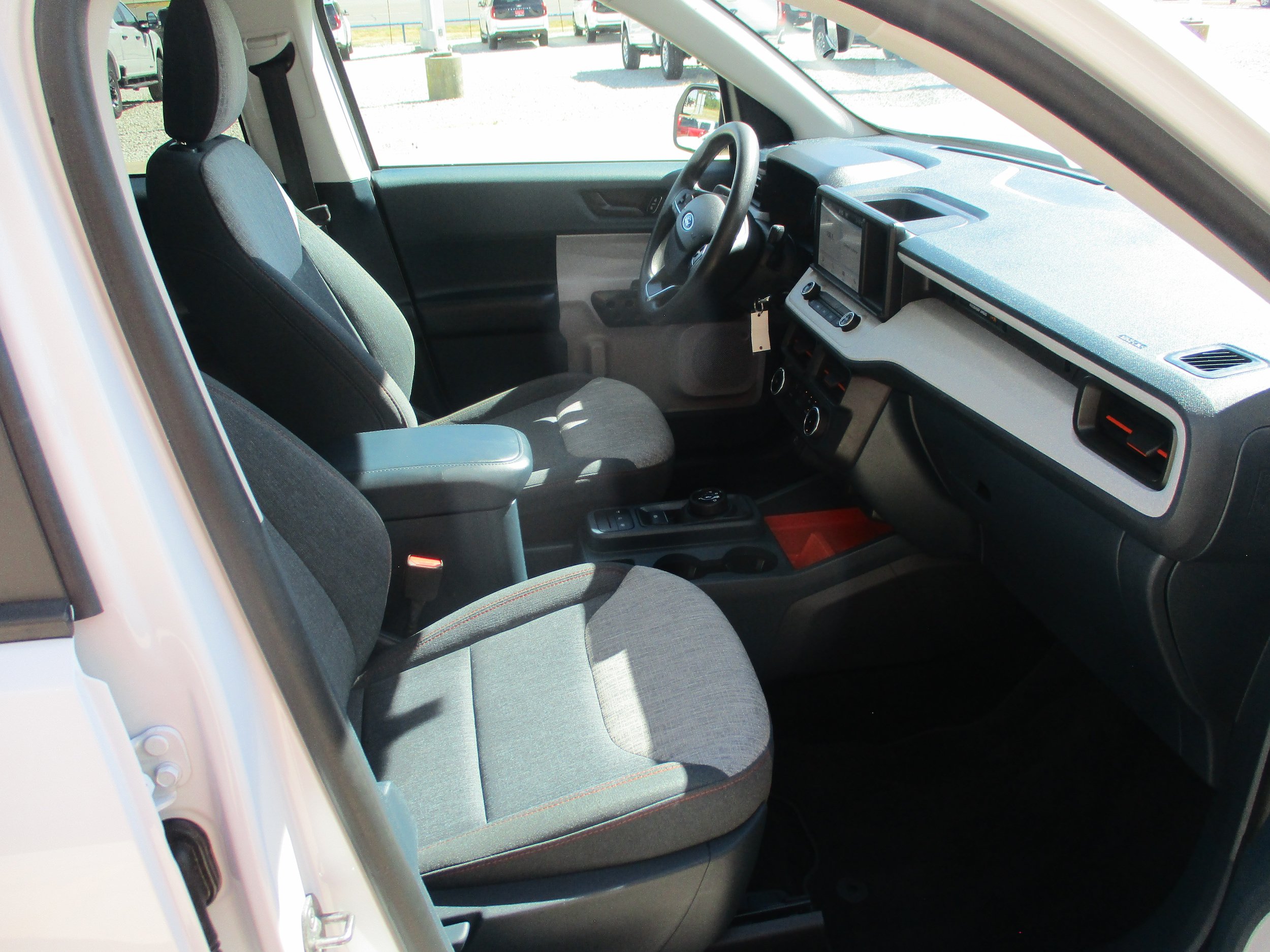 Used 2023 Ford Maverick XLT FWD image 9