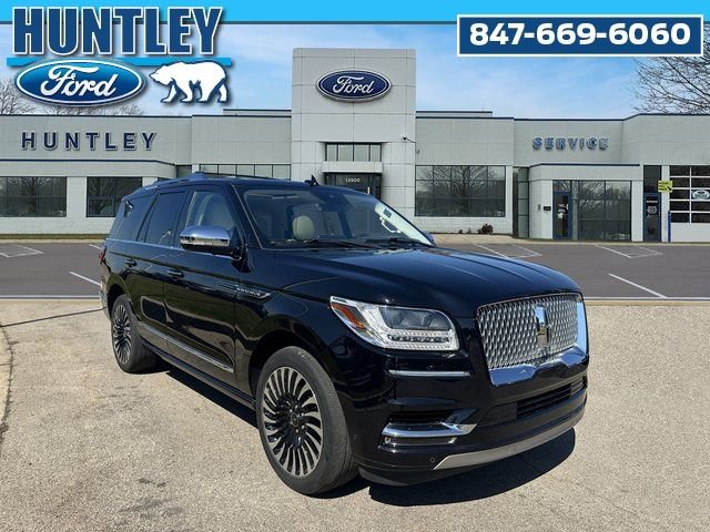 Used 2021 Lincoln Navigator Black Label w/ Cargo Convenience Package image 4