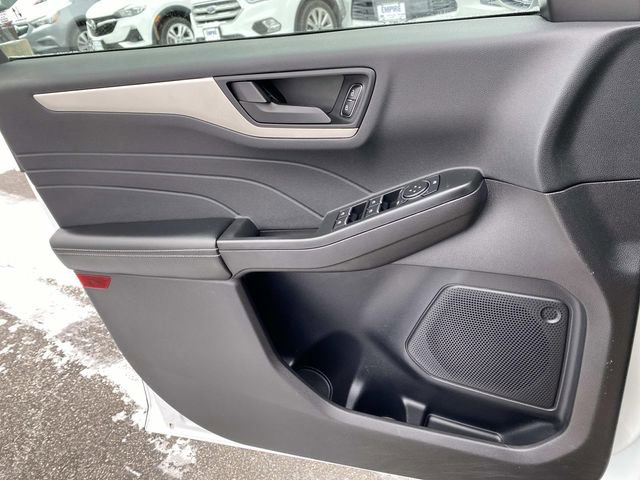 Used 2022 Ford Escape SE image 15