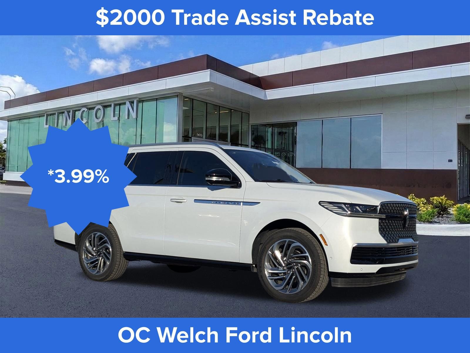 Used 2025 Lincoln Navigator Reserve image 3