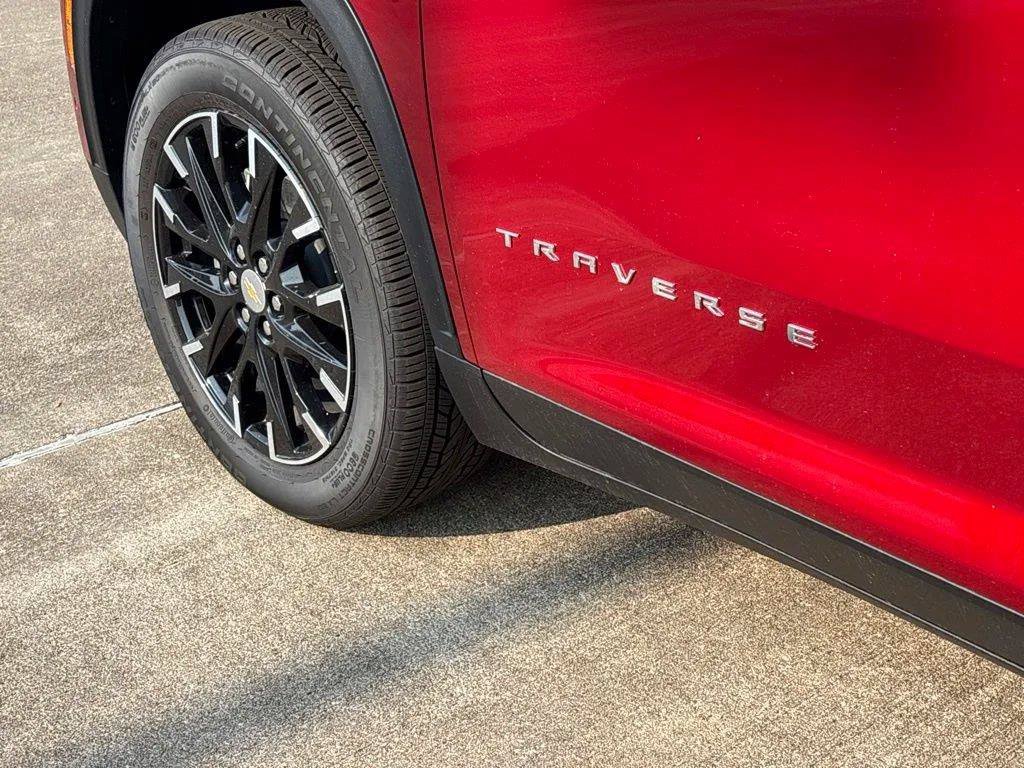 New 2026 Chevrolet Traverse LT w/ Enhanced Driving Package FWD image 29