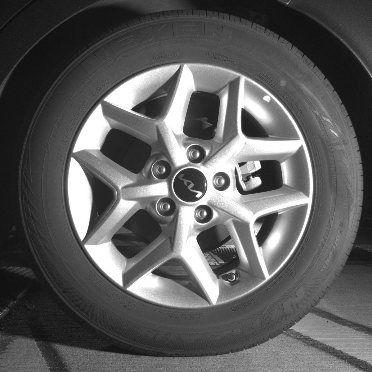 Used 2025 Kia Soul LX w/ LX Technology Package FWD image 11