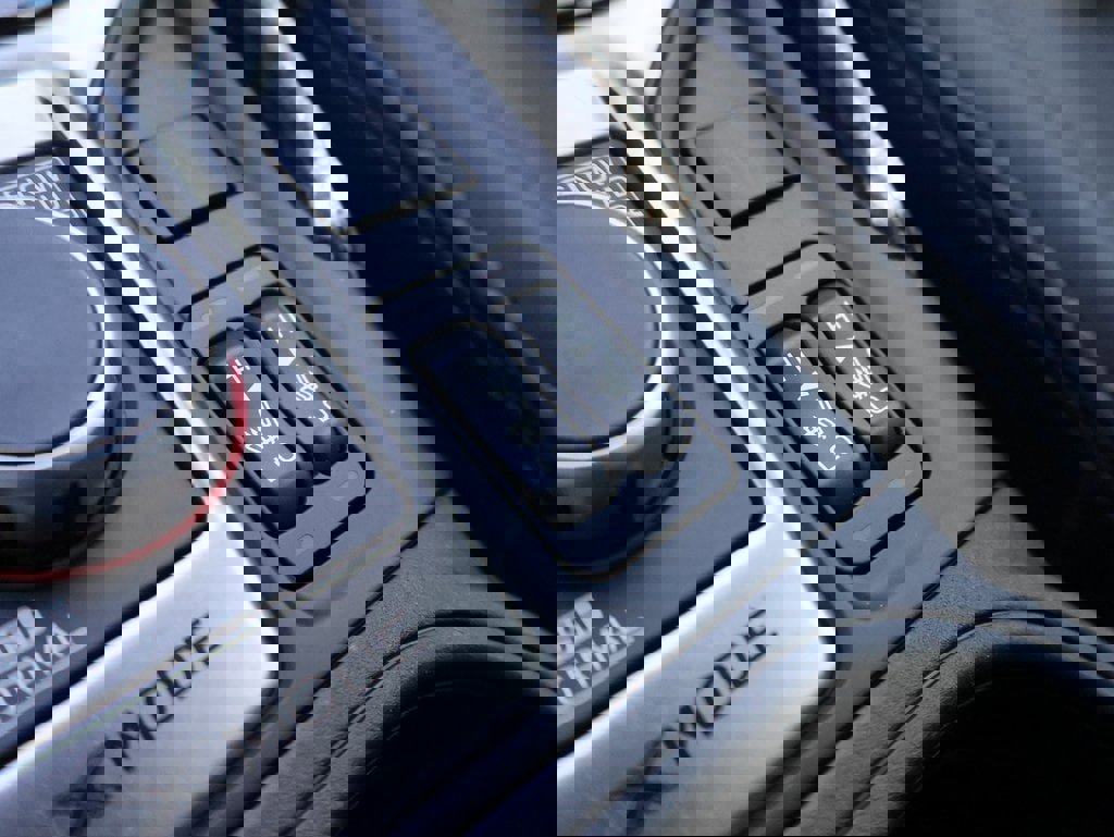 Used 2024 Subaru Forester Touring w/ Convenience Package image 40