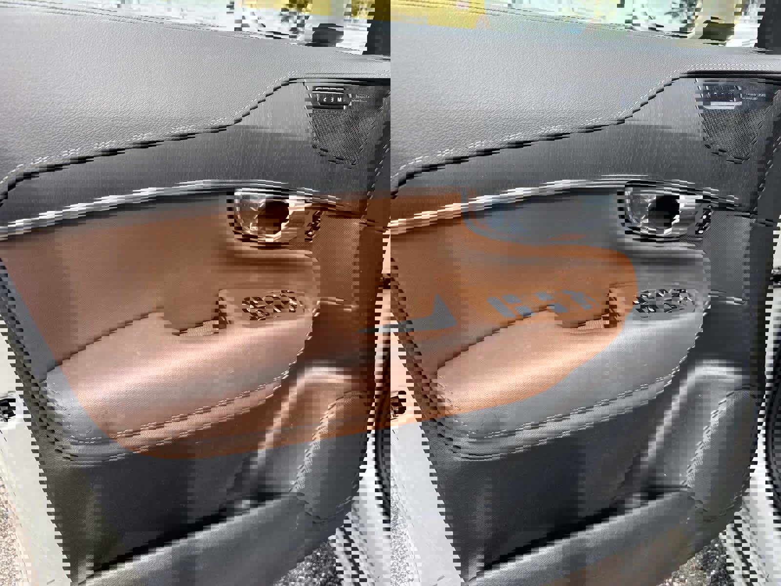 Used 2022 Volvo XC90 T6 Inscription w/ Lounge Package image 18