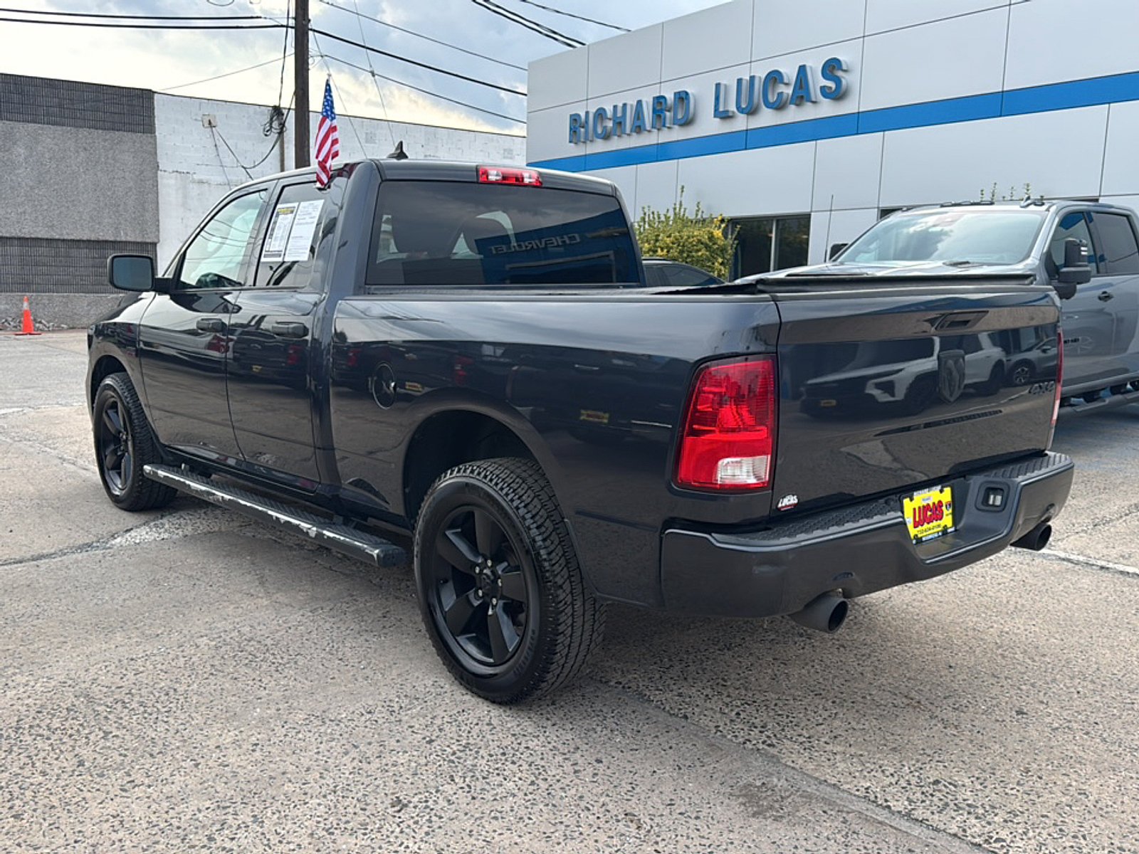 Used 2019 RAM 1500 Express w/ Express Value Package AWD/4WD image 7