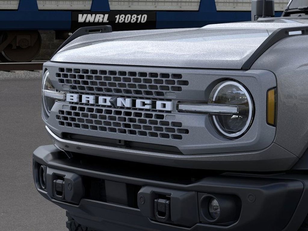 New 2026 Ford Bronco Badlands image 19