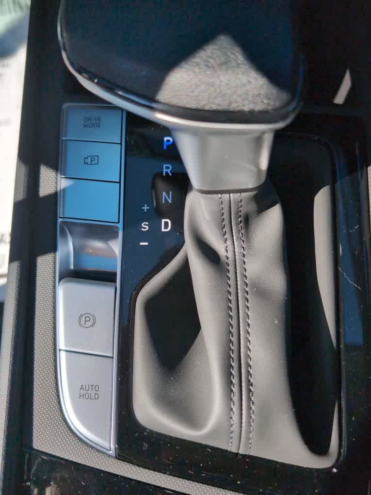 New 2026 Hyundai Elantra Hybrid FWD image 25