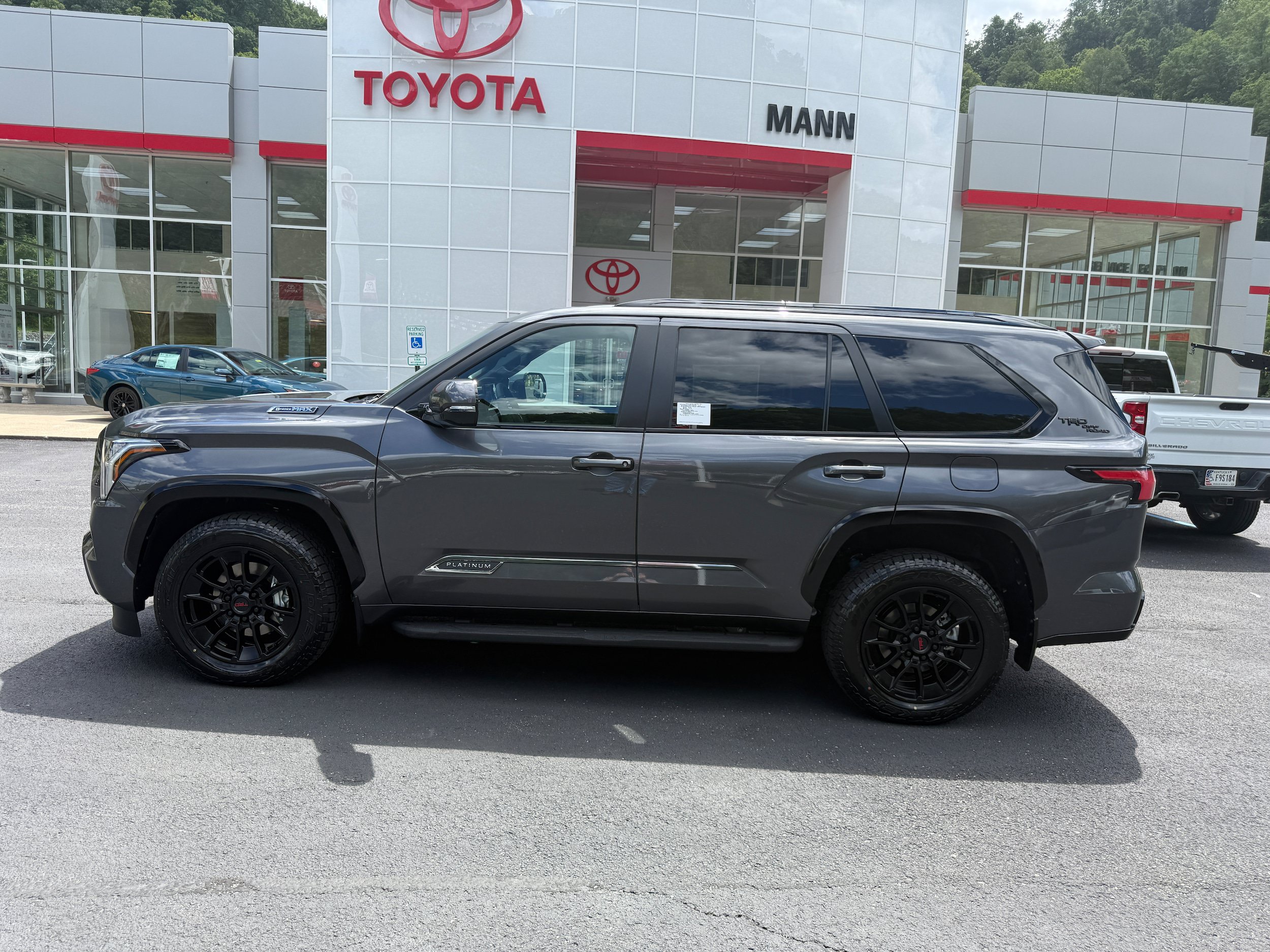 New 2026 Toyota Sequoia Platinum AWD/4WD image 2