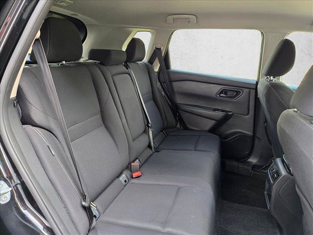 Used 2024 Nissan Rogue S AWD/4WD image 20