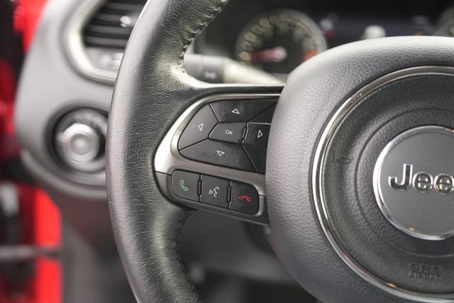 Used 2021 Jeep Renegade Limited image 22