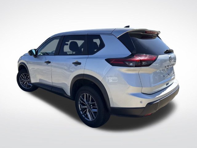 Used 2024 Nissan Rogue S AWD/4WD image 7