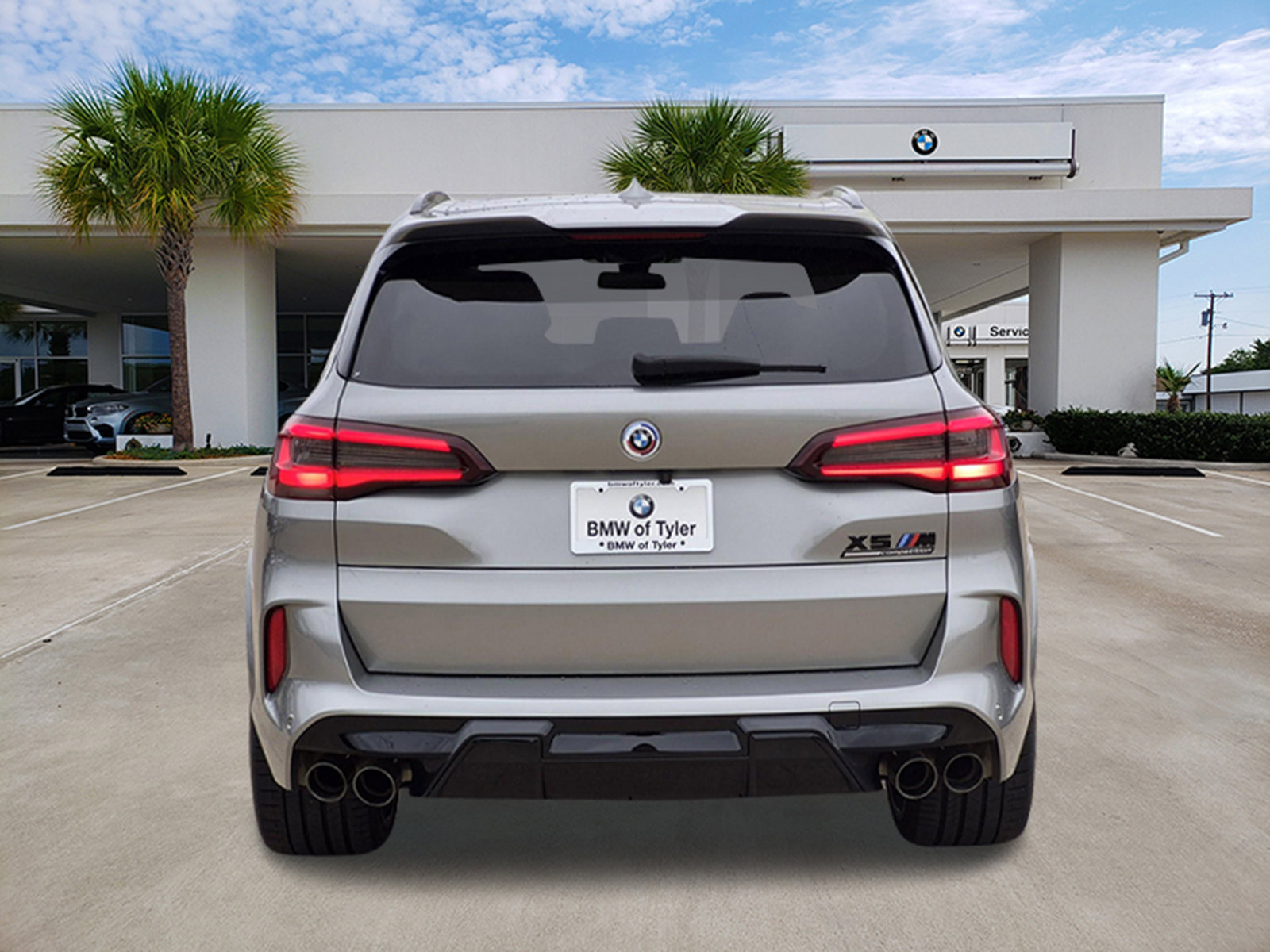 Used 2022 BMW X5 M w/ Competition Package 2 AWD/4WD image 5
