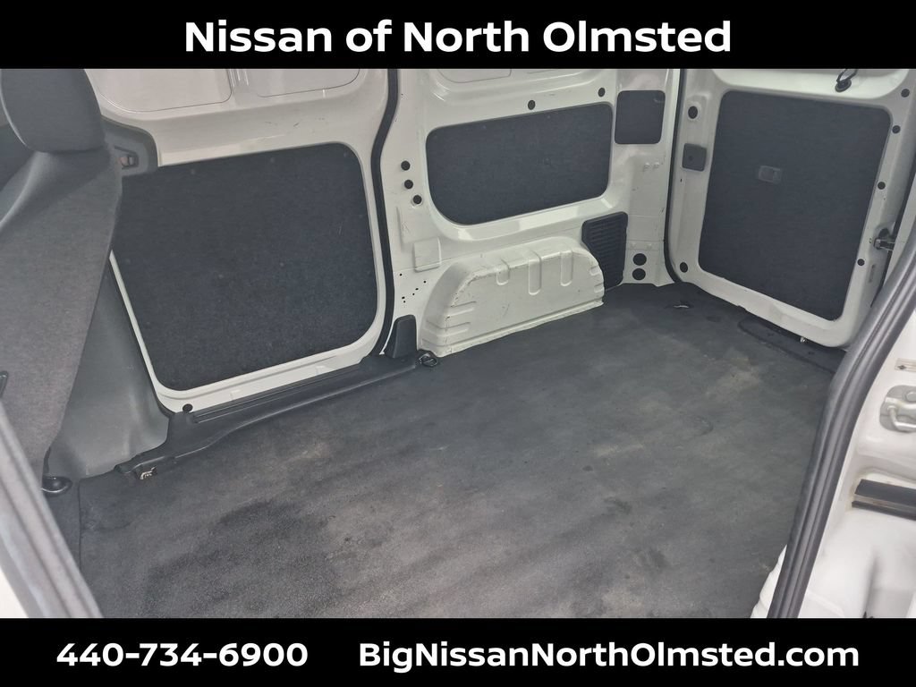 Used 2014 Nissan NV200 SV w/ Technology Package FWD image 21