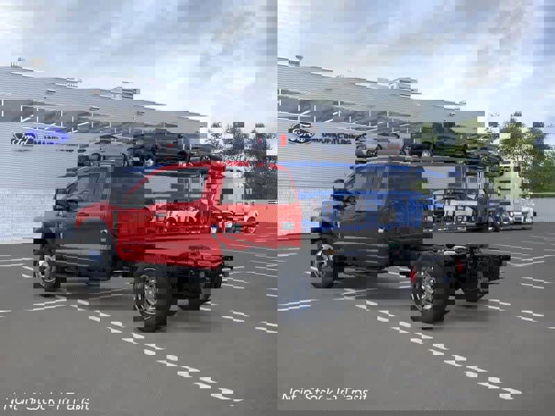 New 2026 Ford F550 4x4 SuperCab Super Duty image 4