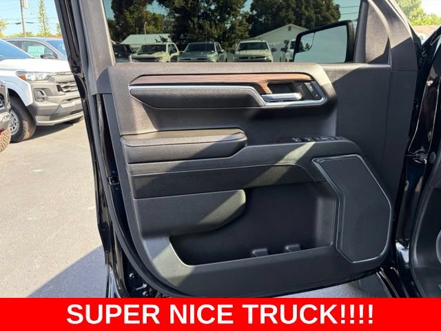 Used 2023 Chevrolet Silverado 1500 LT AWD/4WD image 12