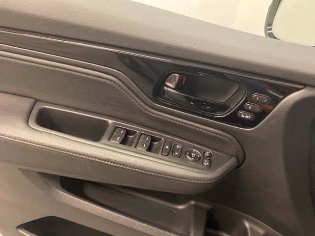 Used 2023 Honda Odyssey Elite image 19