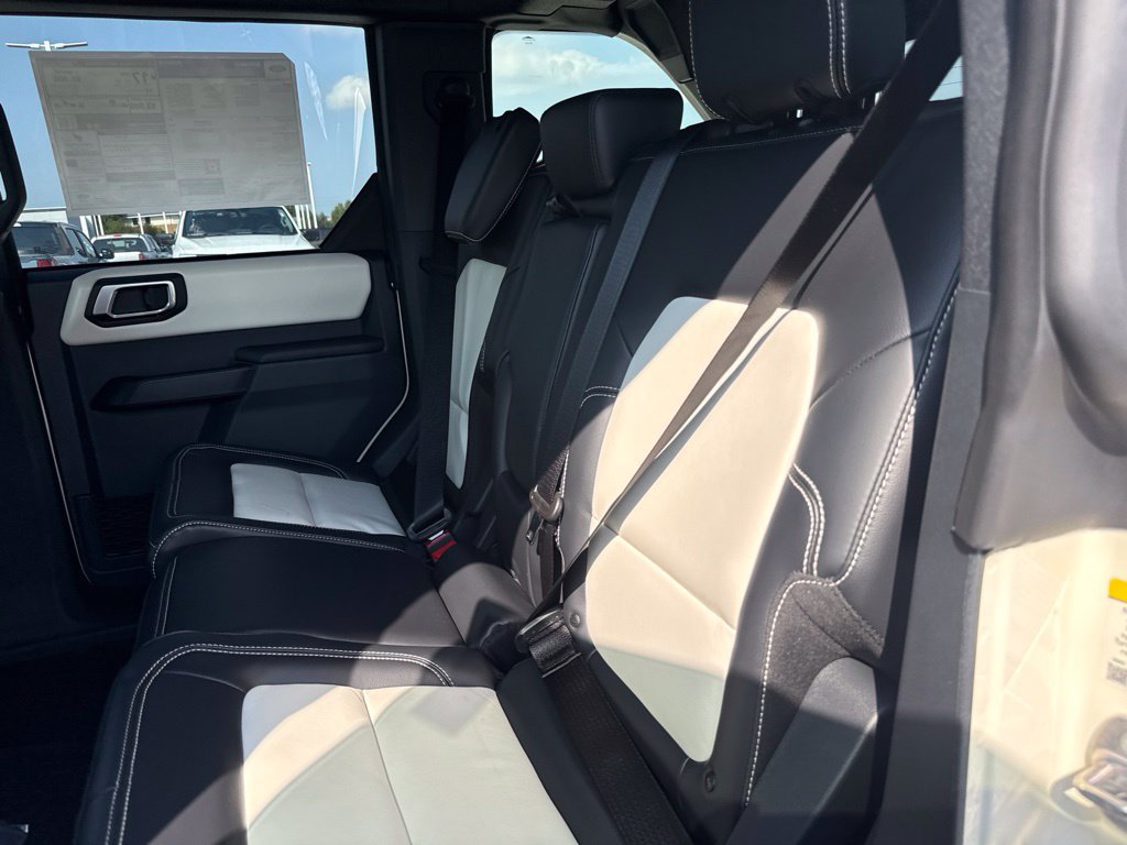 New 2026 Ford Bronco Outer Banks w/ Sasquatch Package AWD/4WD image 30