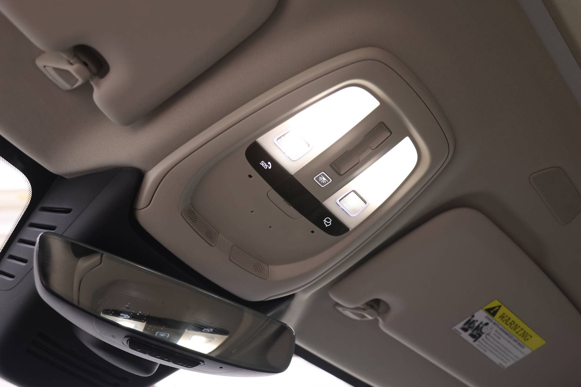 Certified 2023 Volvo V60 B5 Cross Country Plus w/ Climate Package image 21