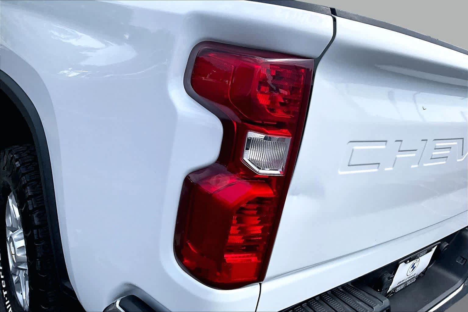 Used 2023 Chevrolet Silverado 2500 LT w/ Convenience Package AWD/4WD image 27