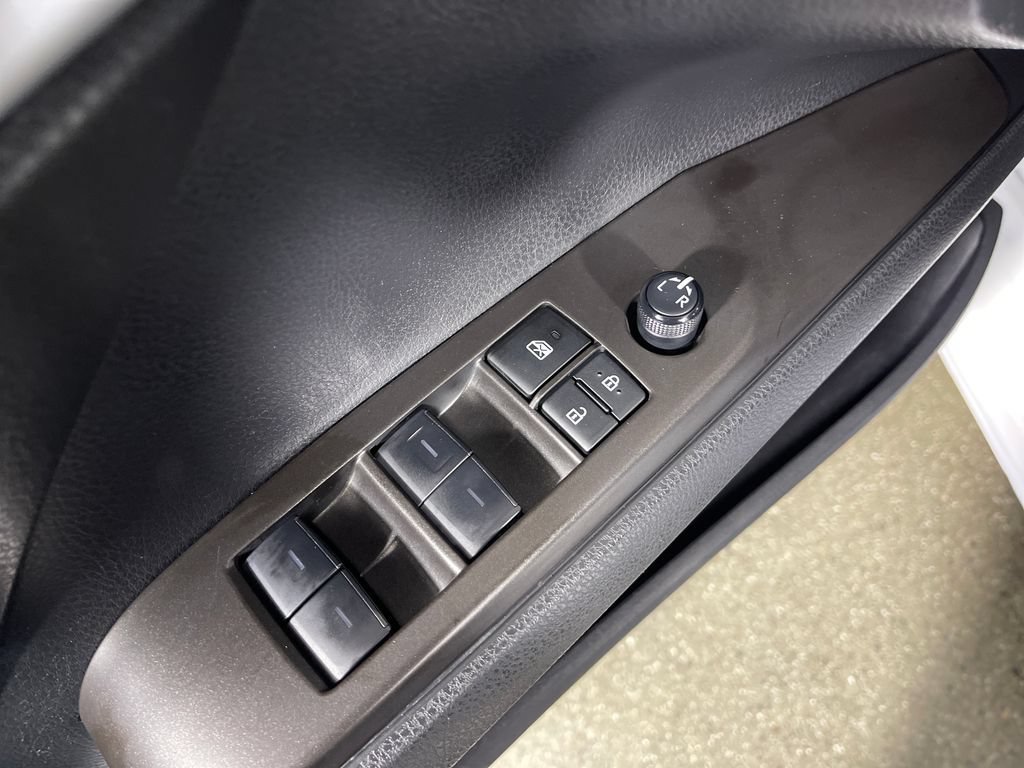Used 2024 Toyota Camry SE FWD image 16