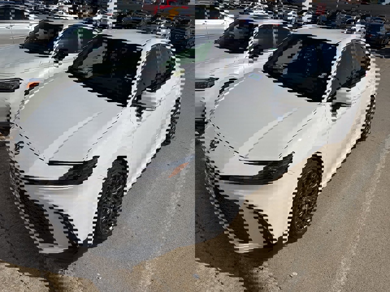 Used 2025 Toyota Camry SE