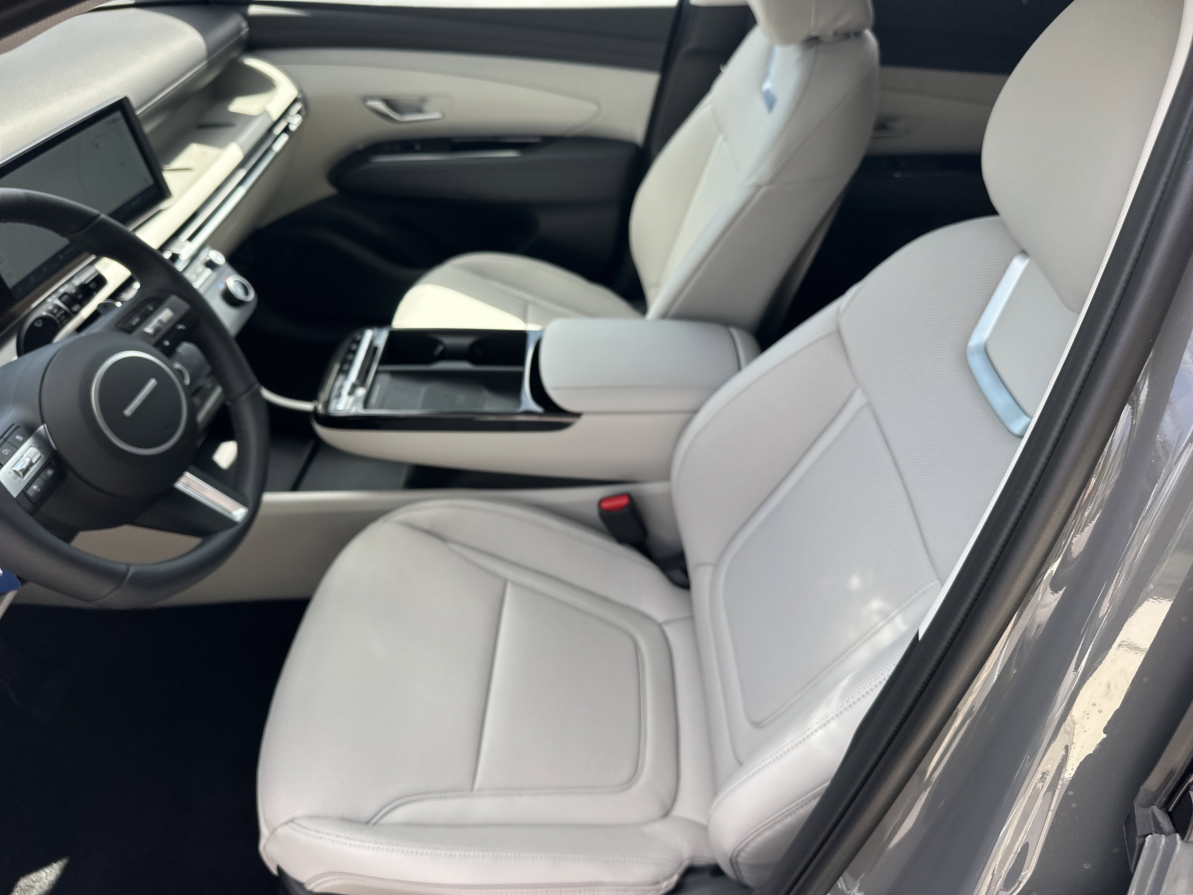 New 2026 Hyundai Tucson Limited FWD image 19