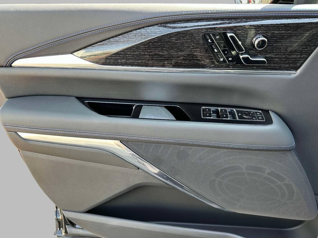 New 2025 Cadillac Escalade IQ Luxury 1 AWD/4WD image 14