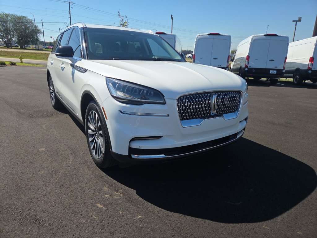 Used 2024 Lincoln Aviator 2WD w/ Premium Package image 24