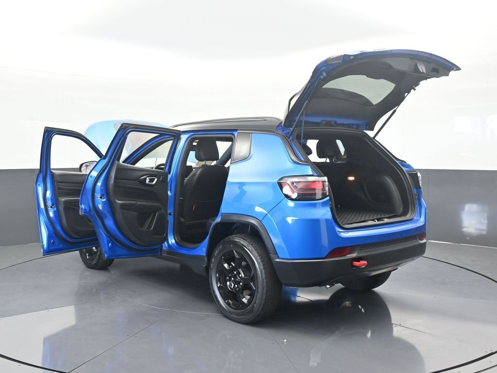 Used 2023 Jeep Compass Trailhawk w/ Trailhawk Elite Group image 76