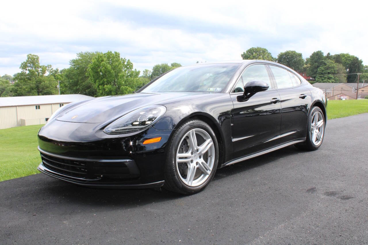 Used 2020 Porsche Panamera 4 AWD 4dr Sedan image 4