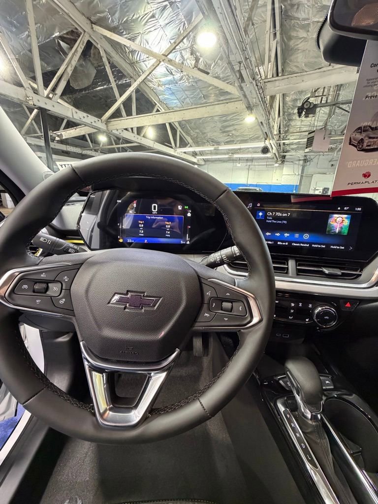 New 2026 Chevrolet Trax LT image 8