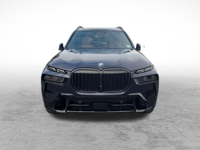 Used 2025 BMW X7 xDrive40i w/ M Sport Package AWD/4WD image 2