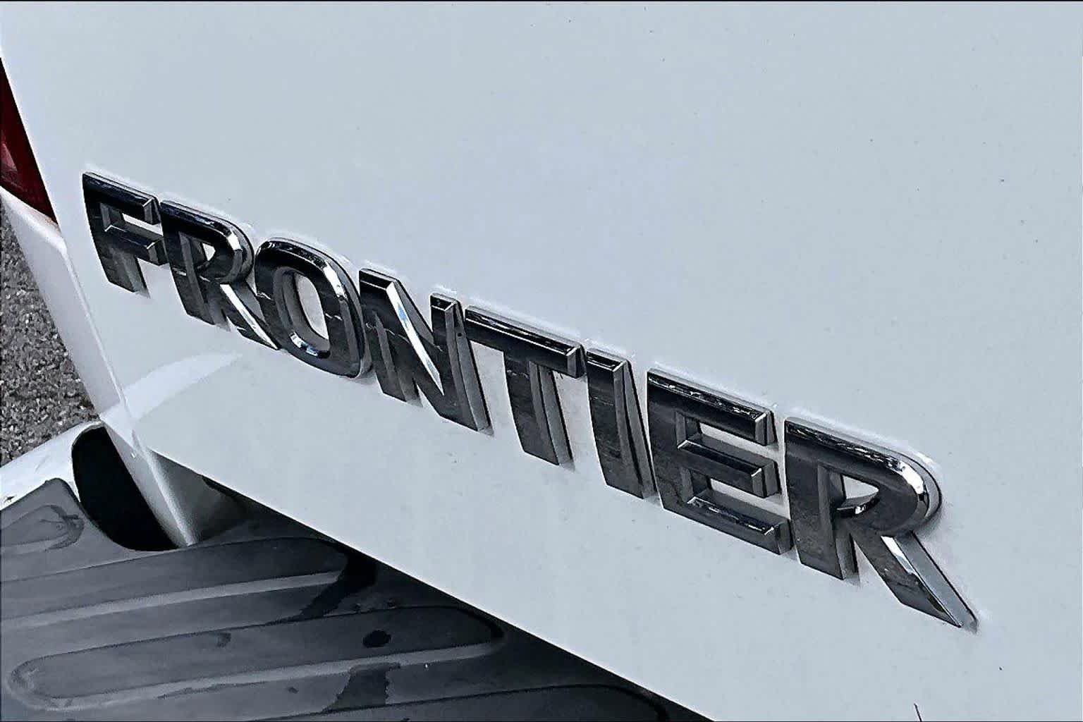 Used 2018 Nissan Frontier SV RWD image 10